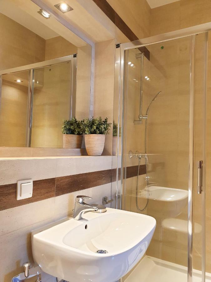 Visit Baltic - Na Platanie Apartment Swinoujscie Bagian luar foto